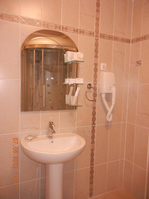 Mereke Hotel Ustʼ-Kamenogorsk 객실 사진
