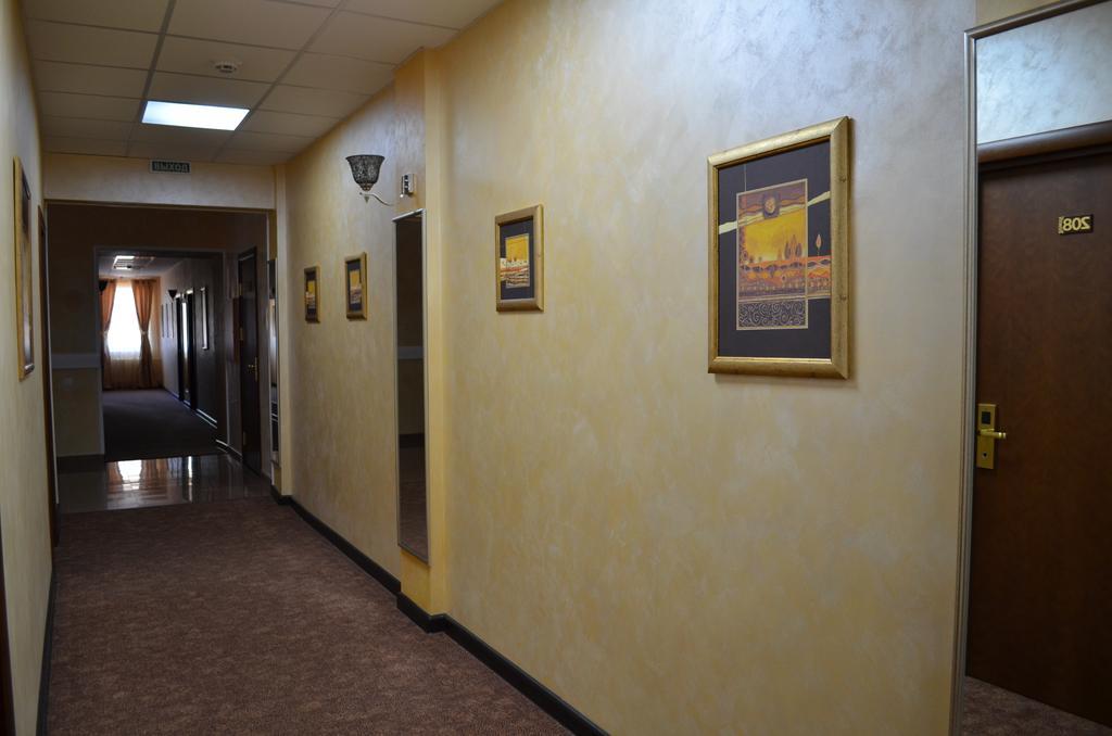 Mereke Hotel Ustʼ-Kamenogorsk 외부 사진