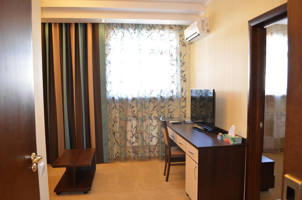 Mereke Hotel Ustʼ-Kamenogorsk 객실 사진