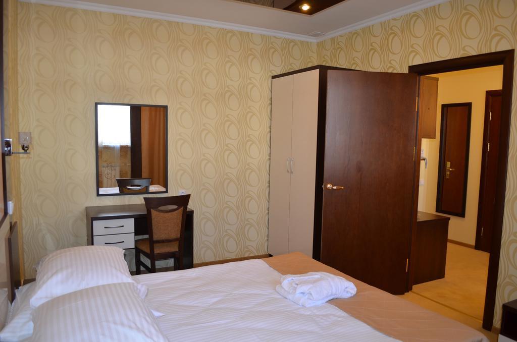 Mereke Hotel Ustʼ-Kamenogorsk 객실 사진
