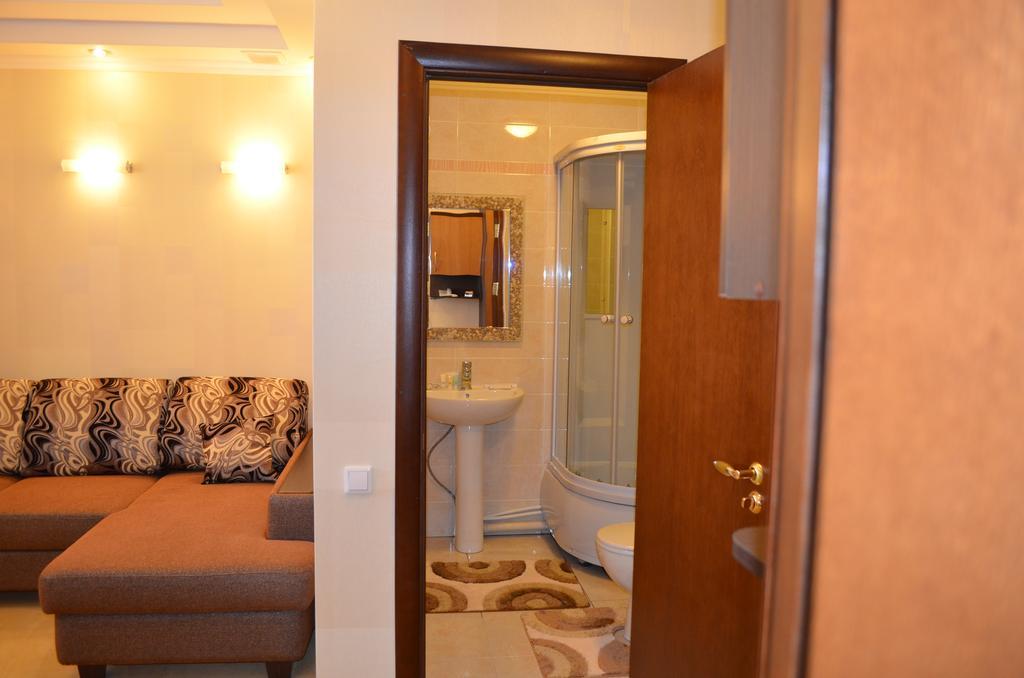 Mereke Hotel Ustʼ-Kamenogorsk 외부 사진